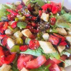 A picture of Salade de poivrons.
