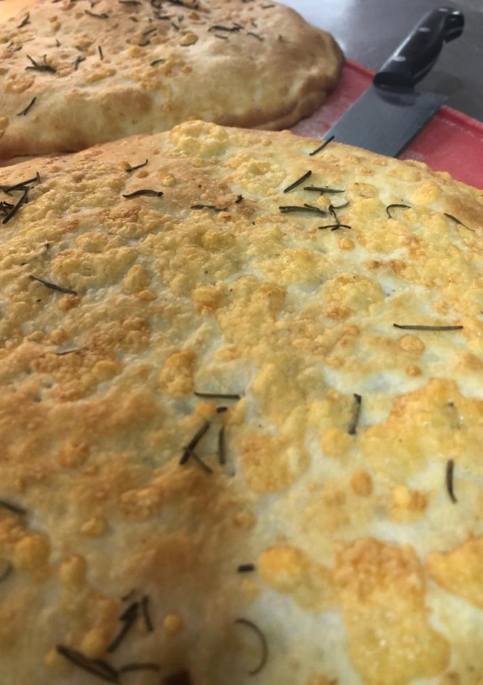 Una foto de Pizza rellena (focaccia)