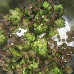 Stir fry brocolli with minced beef A picture of Stir fry brocolli with minced beef.