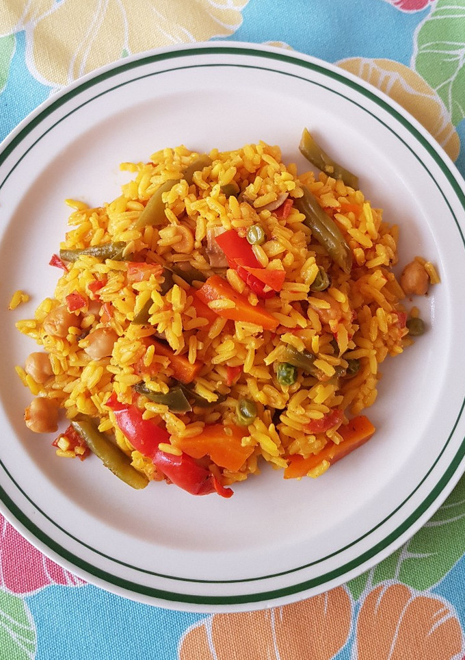 Una foto de Paella de vegetales
