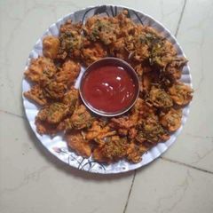 A picture of Palak bhajiya.