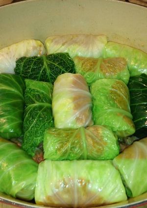 A picture of Cabbage rolls "GALUMPKIS".