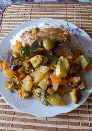 Una foto de Picante de verduras con zapallito italiano y berenjena