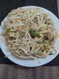 Pasta con crema de verdeo y pollo