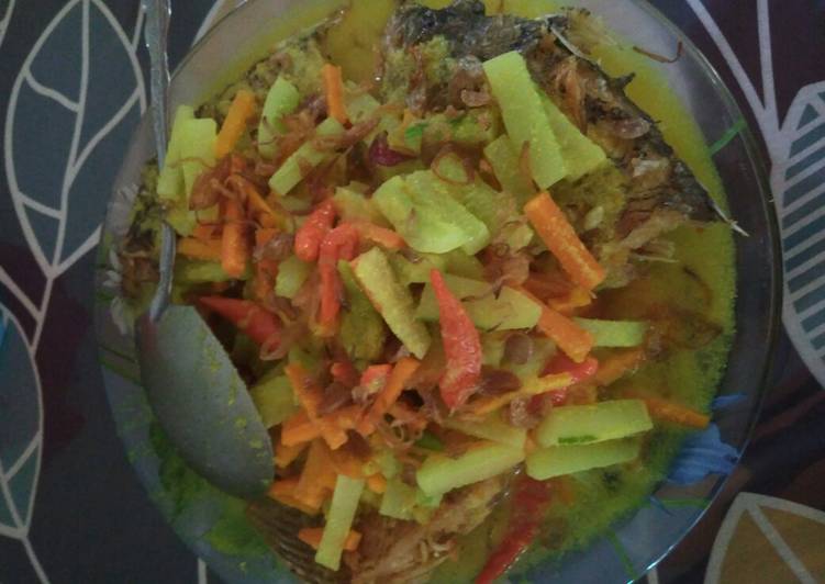Bumbu Menyiapkan Gurame Masak Acar Kuning Lezat