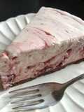 No-Bake Cherry Jam Cheesecake