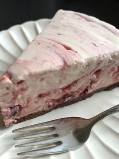 A picture of No-Bake Cherry Jam Cheesecake.