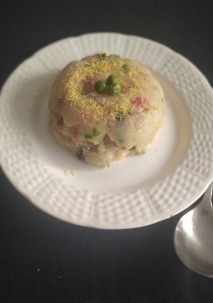 ઉપમા વેજીટેબલ (Vegetable Upma Recipe In Gujarati) રેસીપી મુખ્ય ફોટો