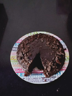 A picture of Oreo biscuit cake.