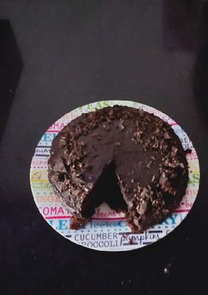A picture of Oreo biscuit cake.