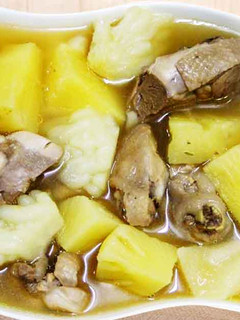 【厚生廚房】鳳梨苦瓜雞湯 的食譜成品照片