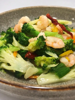 绿花椰菜 & 虾仁 的食譜成品照片