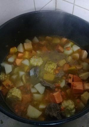Foto principal de Guiso a la manera de mamá !! 🍽🍞🍜