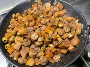 Une photo de mushroom bouillon