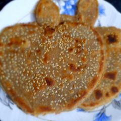 A picture of Apple paratha.