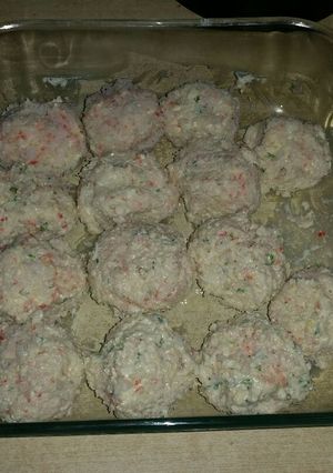 A picture of Mini crab cheese balls.