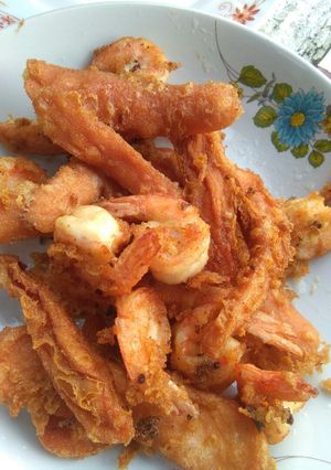 รูปของ กุ้งและไส้กรอกชุบแป้งทอด