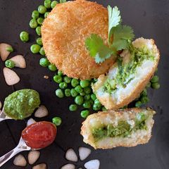 A picture of MATAR PATTICE / PEAS CUTLET.