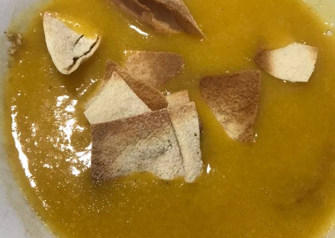 Egyptian lentil soup