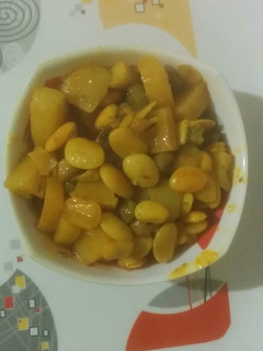 વાલ બટાકા નું શાક (Val Bataka Shak Recipe In Gujarati) રેસીપી મુખ્ય ફોટો