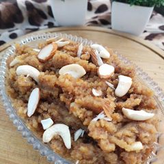 A picture of Moong dal halwa.