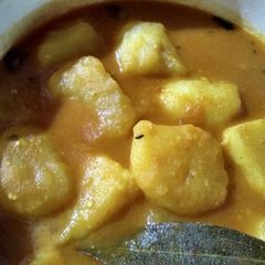 A picture of Dum aloo.