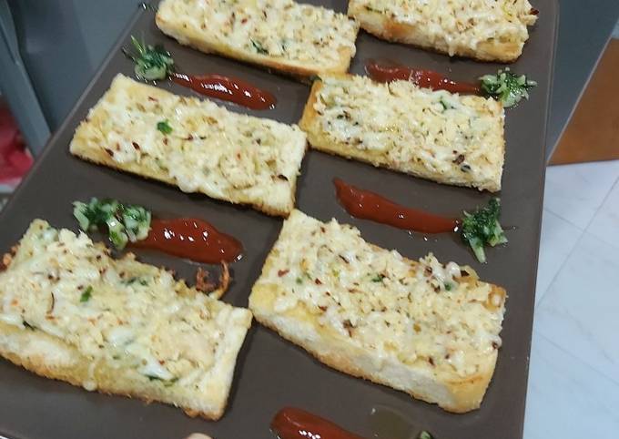 Chicken chilli cheese bread Recipe