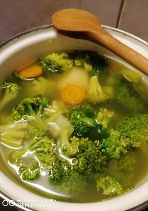 Brokkoli leves recept fotója