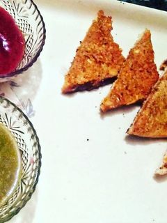 मूंग दाल के टोस्ट (Moong Dal ke Toast recipe in Hindi) रेसिपी मुख्य फोटो