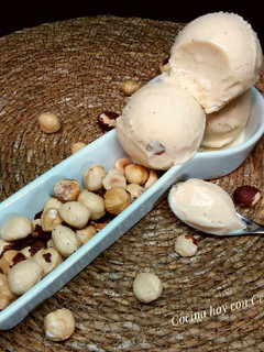 Una foto de Helado de avellanas elaborado con robot de cocina M.C.Plus