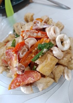 Foto resep Cumi cumi oseng tahu