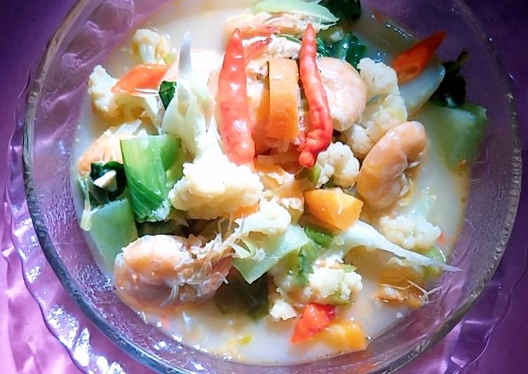 Sup thailand/Tom Yang