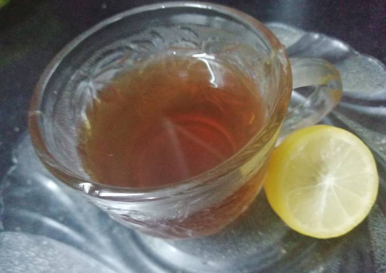 Simple Way to Prepare Quick Lemon Tea Cooking Basics for Newbies