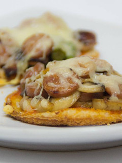 Una foto de Pizzas-mini con base de pan bimbo