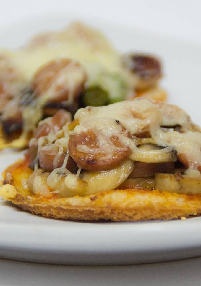 Una foto de Pizzas-mini con base de pan bimbo