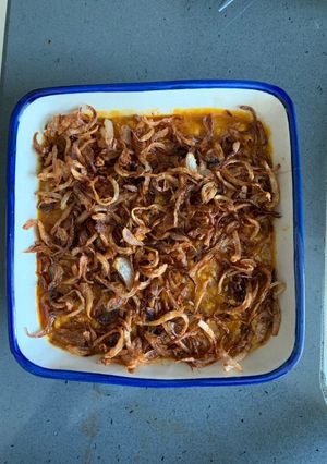 A picture of Dal fry.