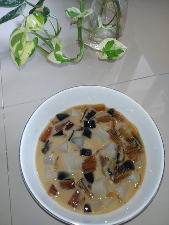 Langkah Mudah untuk Menyiapkan Resep 247. Es Cappucino Cincau yang Bisa Manjain Lidah Anti Ribet, Mantap Sekali