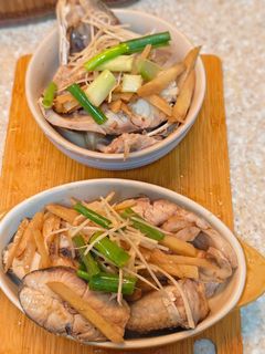 一鍋到底麻油燉烏魚 的食譜成品照片
