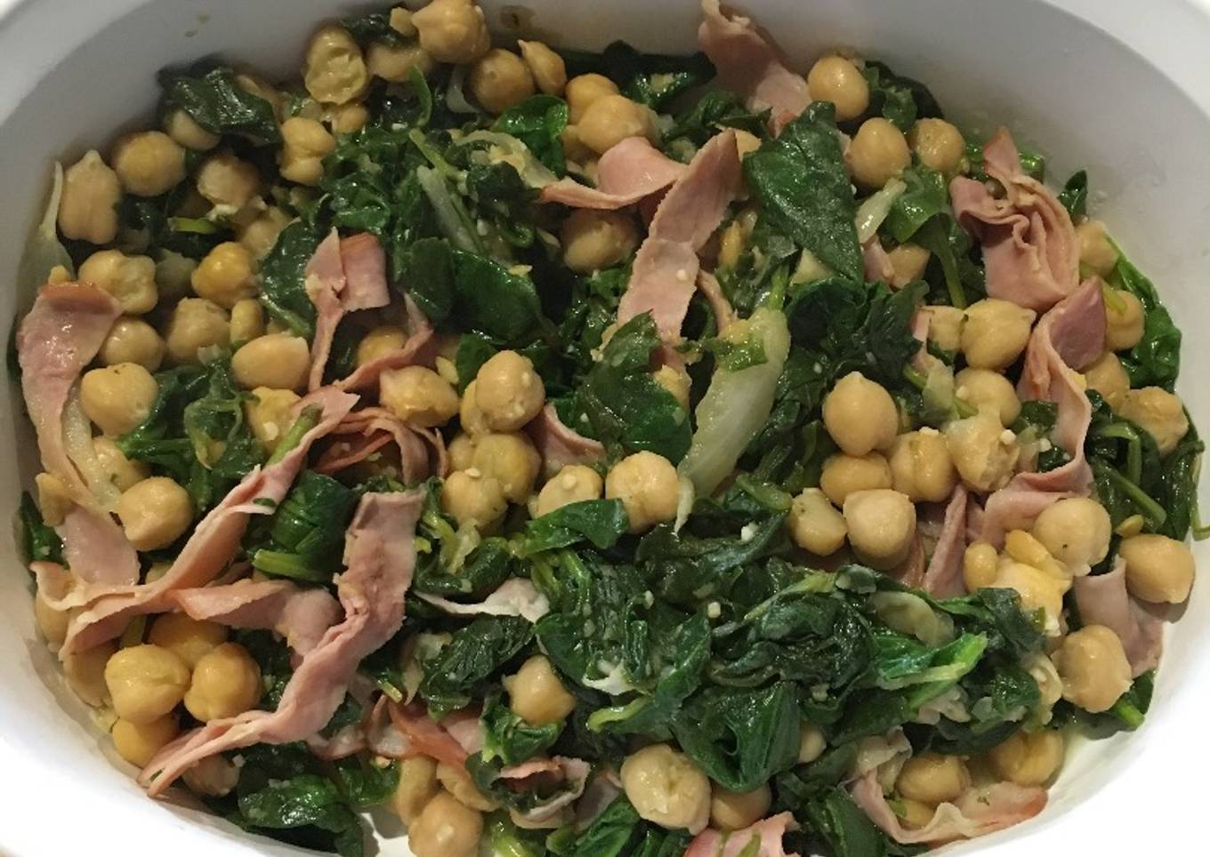 Garbanzos con Jamón y Espinaca