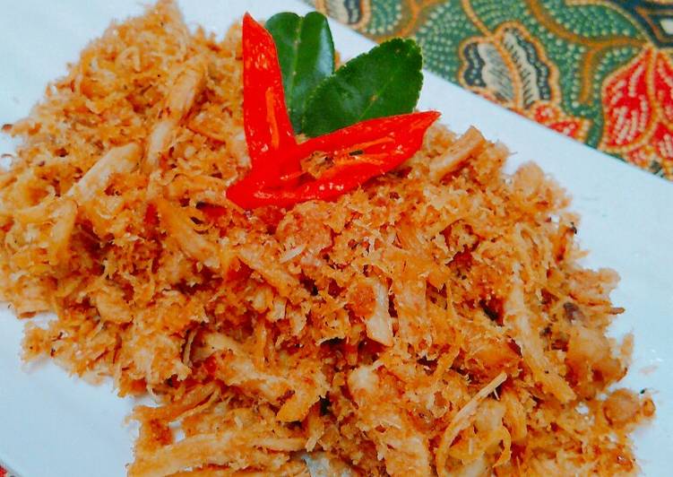 Ayam Serundeng (isian roti goreng)