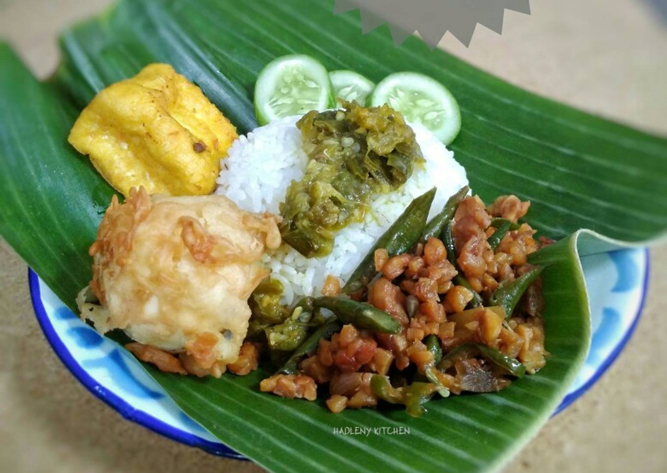 Nasi Campur (Telur Goreng Tepung + Sambal Ijo + Oseng Tempe)