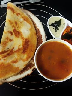 પોડિ ઢોંસા (Podi Dosa Recipe In Gujarati) રેસીપી મુખ્ય ફોટો