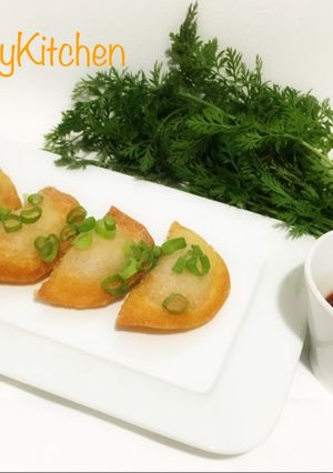 Foto resep Easy chicken potstickers with soy dipping sauce