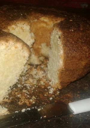 Una foto de Torta de coco rica y económica