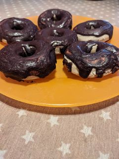 Una foto de Donuts en el horno🍩