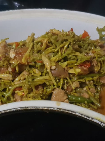 Cara Gampang Menyiapkan Tumis Pedas Bunga Pepaya Anti Gagal