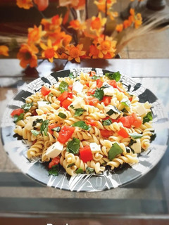 Una foto de Pasta caprese