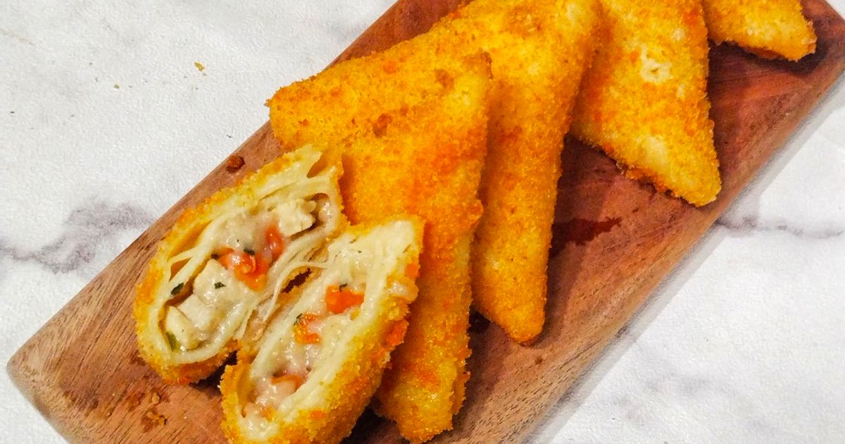 774. Risol Ayam Segitiga