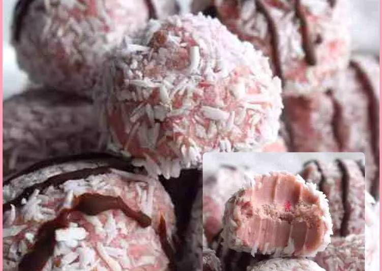 Strawberry Cheesecake Coconut Balls (Keto)