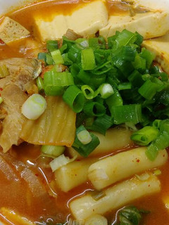 韓式泡菜豆腐年糕湯 的食譜成品照片